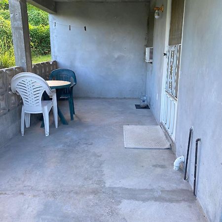 Ferienwohnung Coconut House Charlestown Nevis Exterior foto